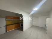 Pronájem bytu 2+KK s balkónem, Ústí nad Labem, ul. Děčínská, cena 11500 CZK / objekt / měsíc, nabízí 