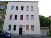 Pronájem nízkonákladového bytu o dispozici 1+1 a podlahové výměře 35,3 m2, cena 3145 CZK / objekt / měsíc, nabízí ERA Estate Agency
