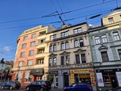 Pronájem bytu 4+1 v Ústí nad Labem centrum, po rekonstrukci, cena 16000 CZK / objekt / měsíc, nabízí Severní realitní Ústí nad Labem s.r.o.