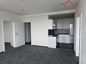 Pronájem bytu 3+kk, rekonstrukce, 65 m2, Žižkovo náměstí - Armabeton, centrum Chomutova, cena 14300 CZK / objekt / měsíc, nabízí 