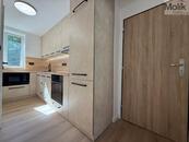 Prodej bytu 3 + 1 s balkónem, ul. Okružní, Meziboří u Litvínova, 60 m2, cena 3150000 CZK / objekt, nabízí 