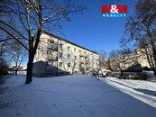 Pronájem bytu 2+1 s balkónem v Ústí n. L., ul. Bratří Čapků, cena 12500 CZK / objekt / měsíc, nabízí M&M reality holding a.s.