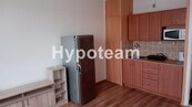 Garsoniéra, 21 m2, OV, 7. patro, ul. SNP, Skřivánek, cena 6500 CZK / objekt / měsíc, nabízí Lucie Walterová - Hypoteam