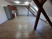 2+KK, podkrovní byt, 75 m2, Jateční ul. Ústí nad Labem, cena 11500 CZK / objekt / měsíc, nabízí Lucie Walterová - Hypoteam