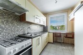 Prodej světlého a prostorného bytu 4+1 (88,5 m2), cena 3900000 CZK / objekt, nabízí 